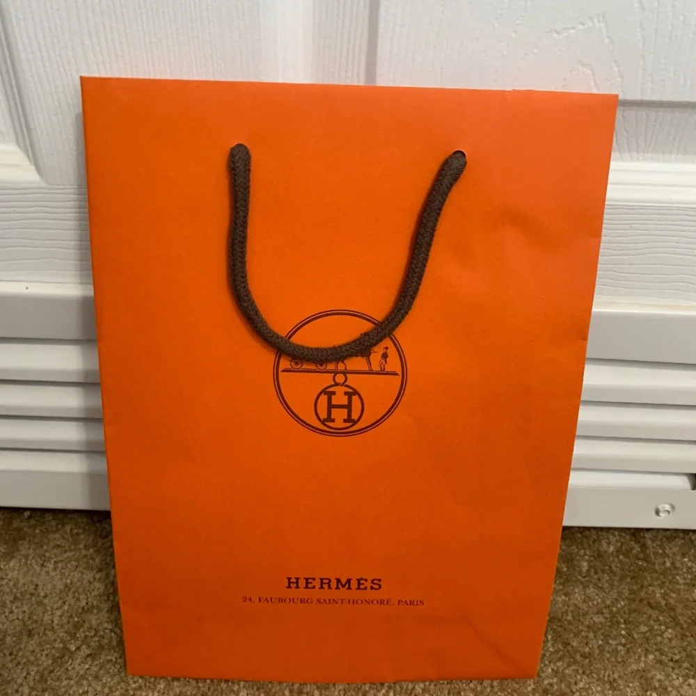HERMES New Authentic Iconic Orange Paper Shopping Gift Bag